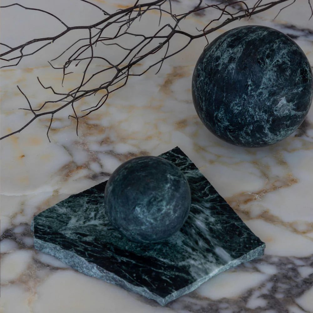 Orbit Table Sculpture | L | Verde Alpi