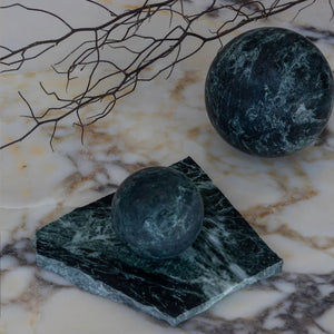 Orbit Table Sculpture | L | Verde Alpi