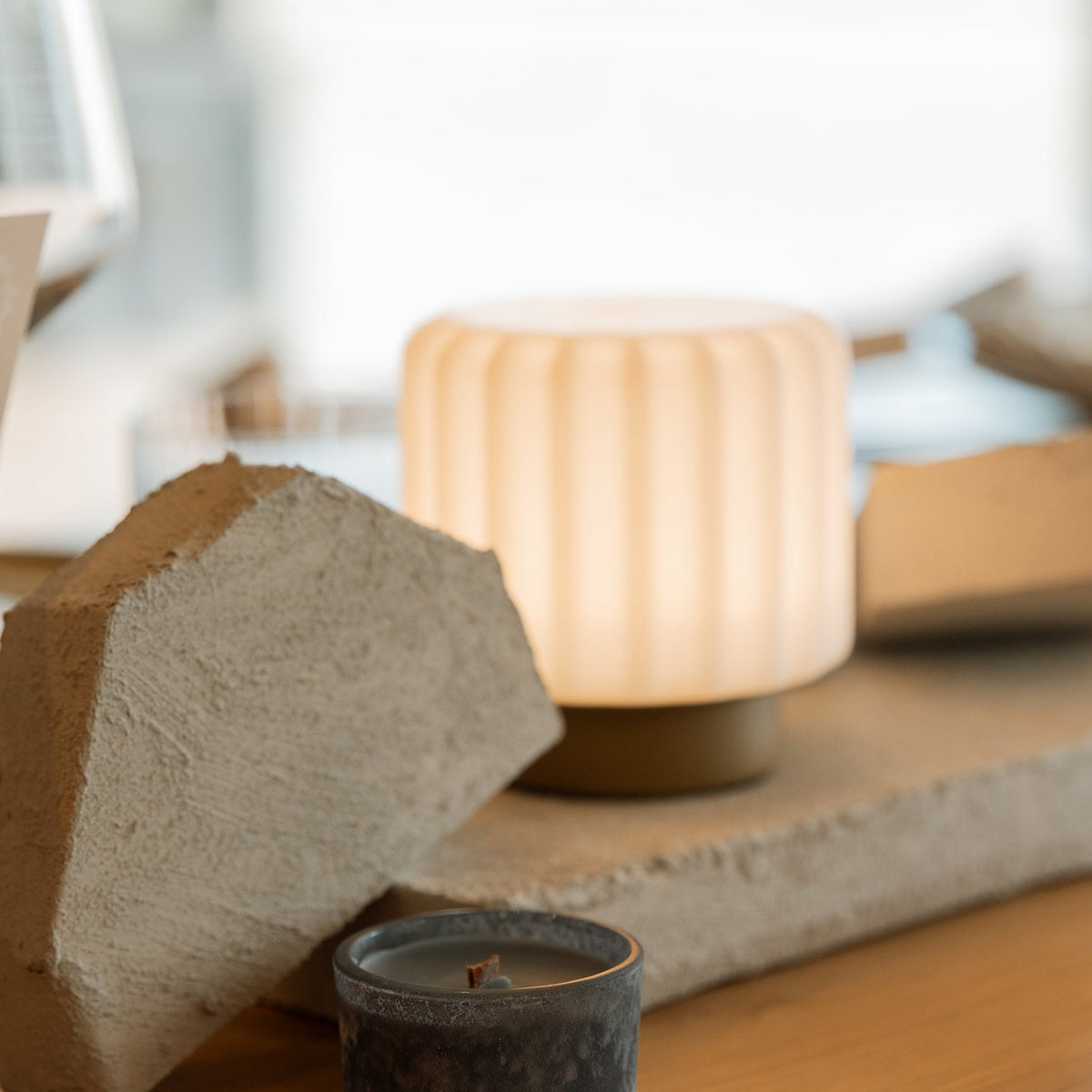Atelier Pierre Dentelles 9 light & USB recharge | Clay base | 9x9 cm
