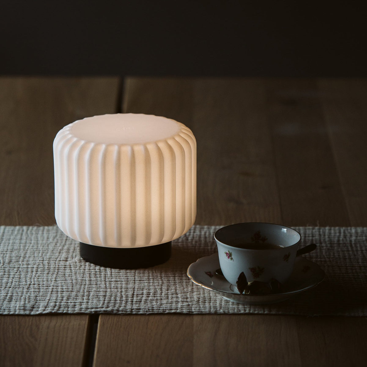 Dentelles Portable Lamp 15cm | Black Base by ATELIER PIERRE (15-light-usb-recharge-black-base-15cm)