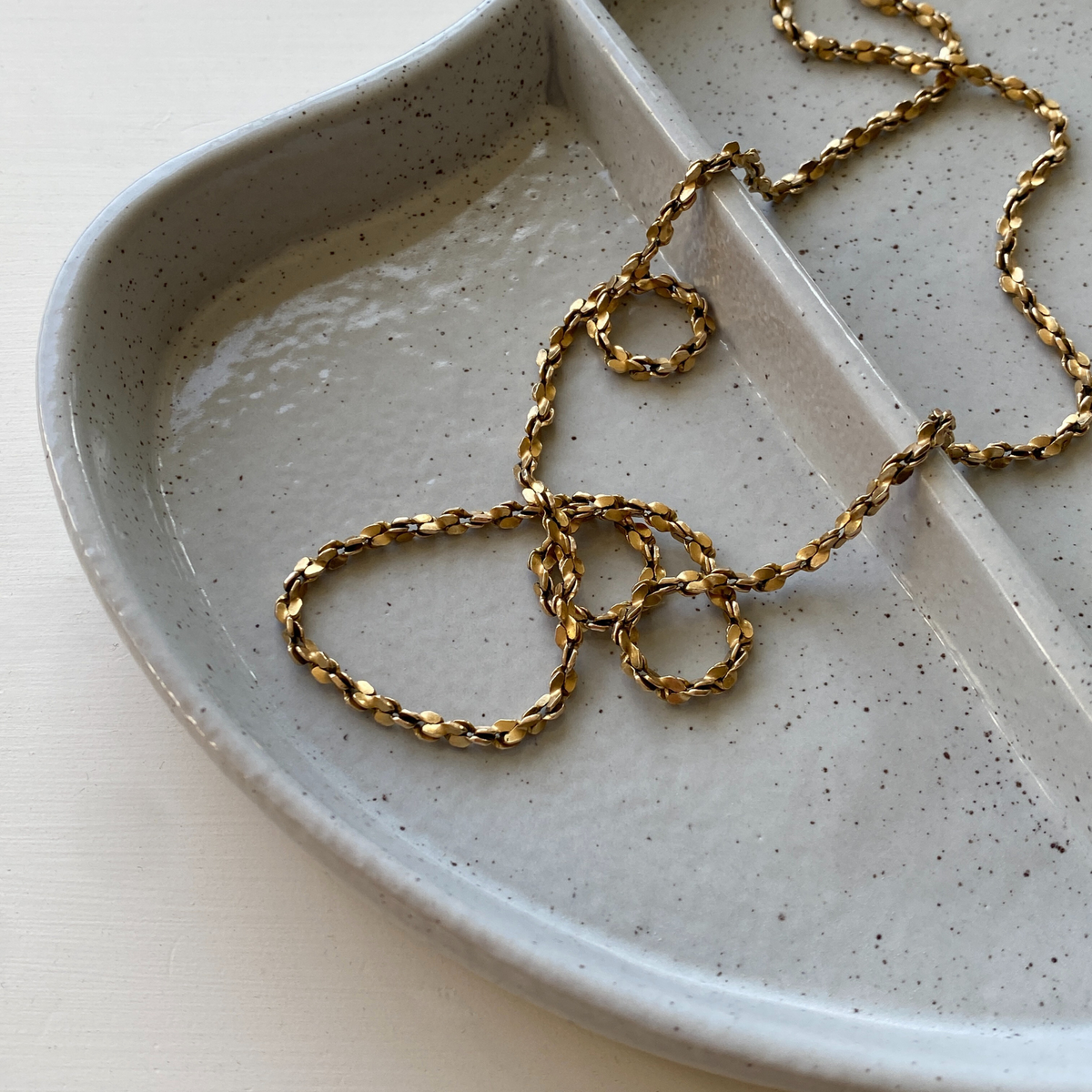 Abenna Dish | Grey by BLOOMINGVILLE (alois-recycled-cotton-throw-natural-copy)