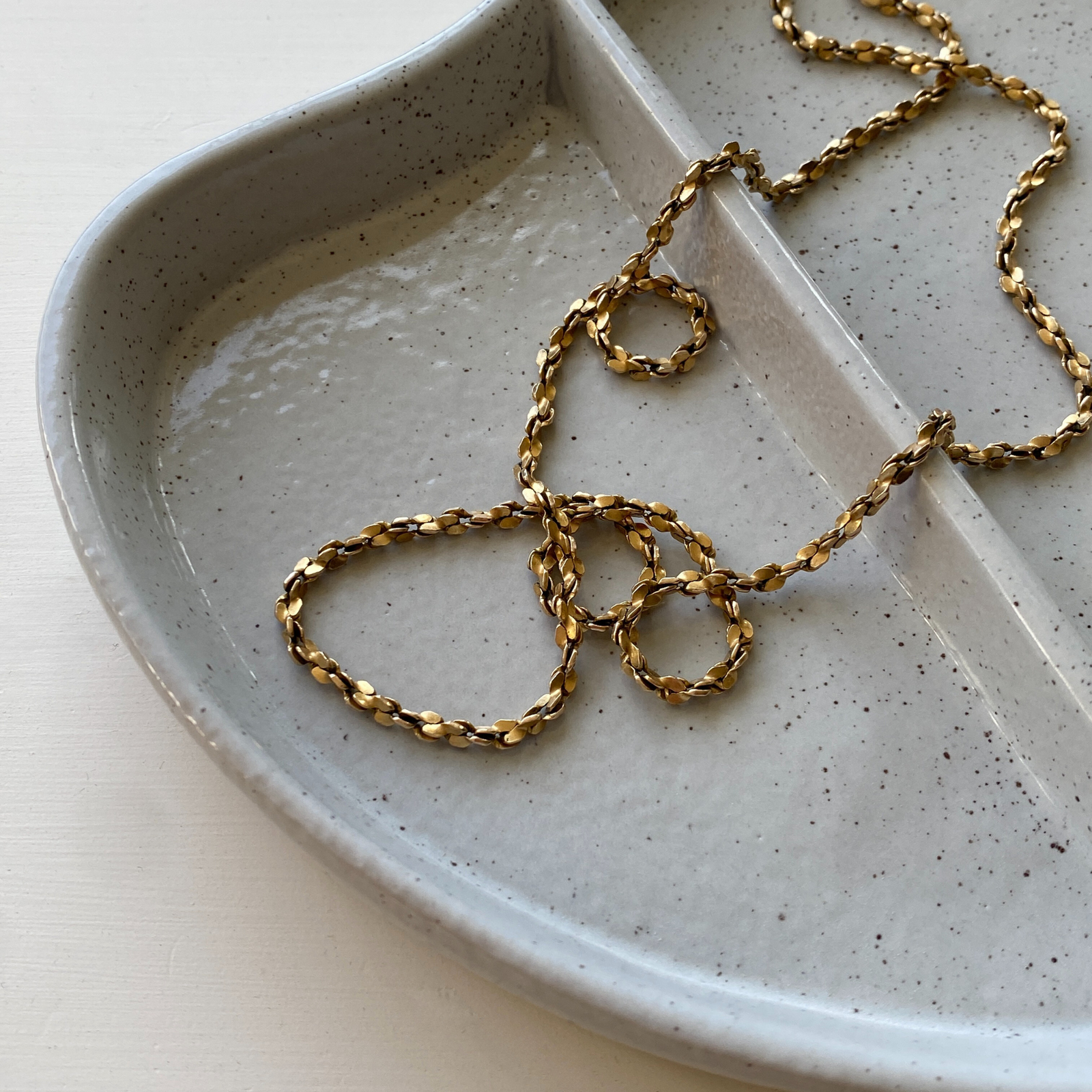 Abenna Dish | Grey by BLOOMINGVILLE (alois-recycled-cotton-throw-natural-copy)