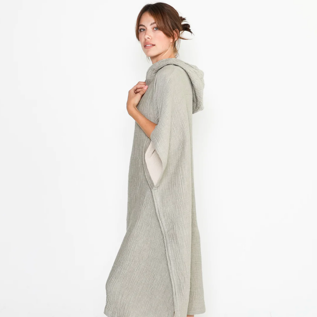 Flow Kids Poncho M/L | Olive Grey by ANZA TEXTILE COMPANY (anza-flow-poncho-m02-olive-grey)