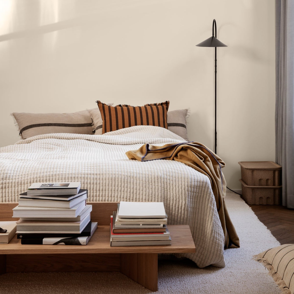 Arum Swivel Lamp Lifestyle Shot 2