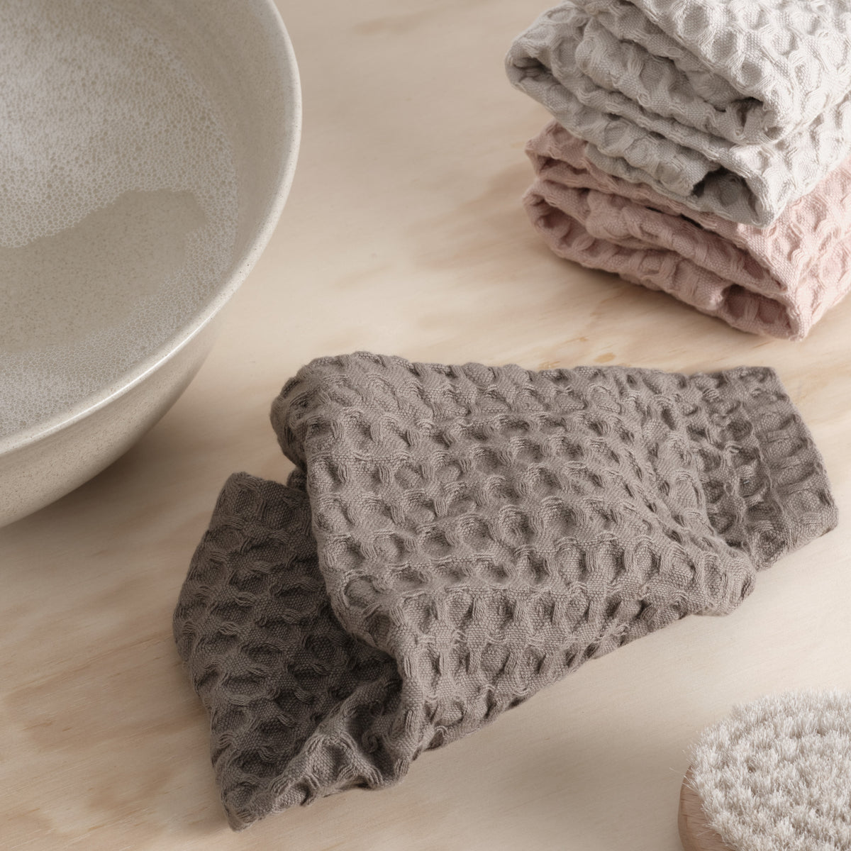 Big Waffle Wash Cloth | Clay by THE ORGANIC COMPANY (the-organic-co-big-waffle-wash)