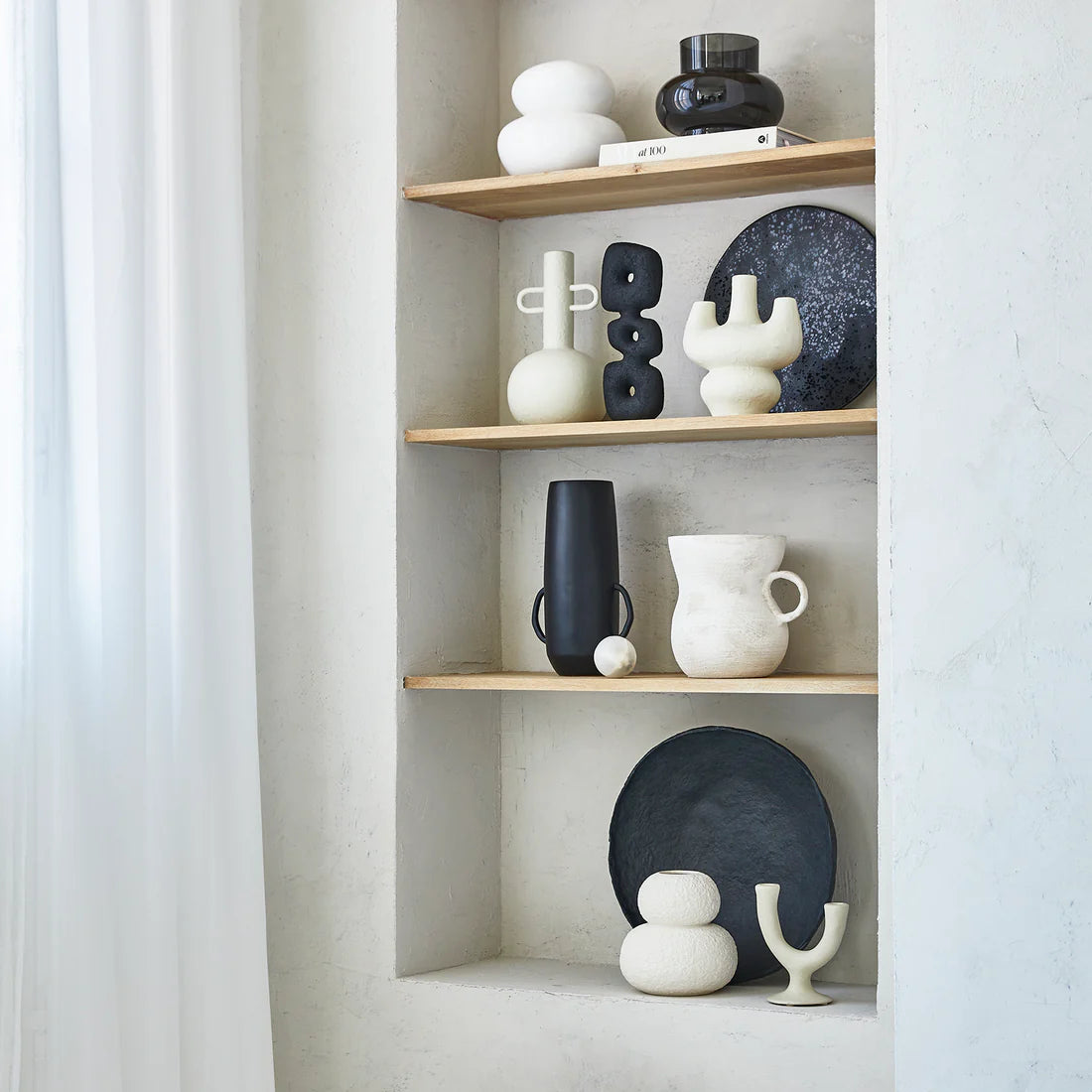 Calla Vase | Black by URBAN NATURE CULTURE (urban-nature-culture-calla-vase)