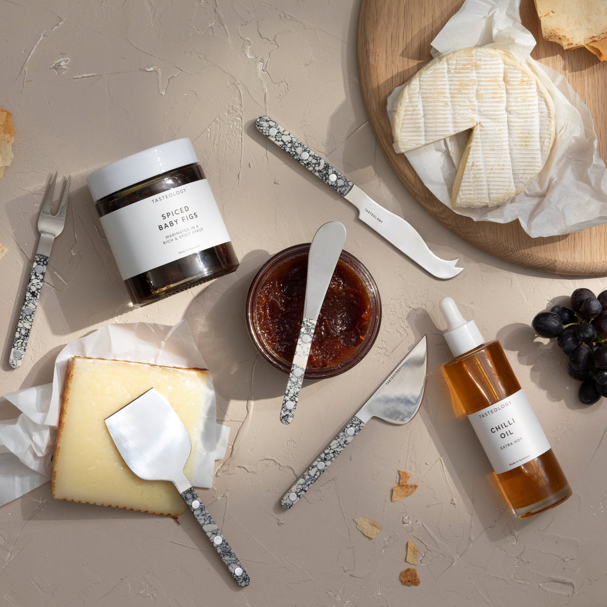 Resin Cheese Knives Set of 3 - Taupe by TASTEOLOGY (cheese-knives-set-of-3-taupe)