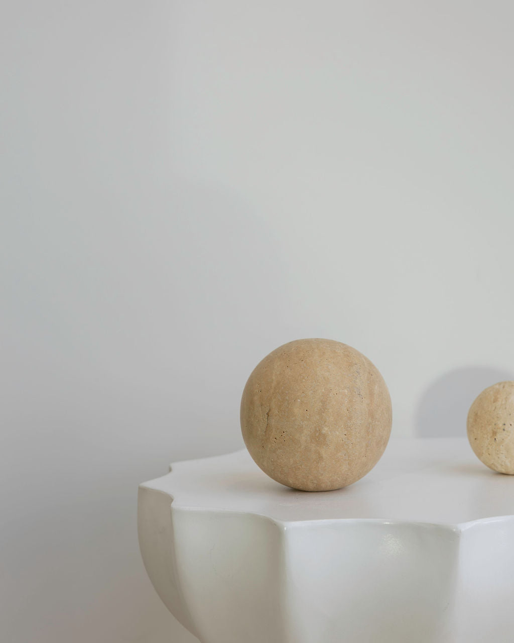 Orbit Table Sculpture | S | Beige Travertine