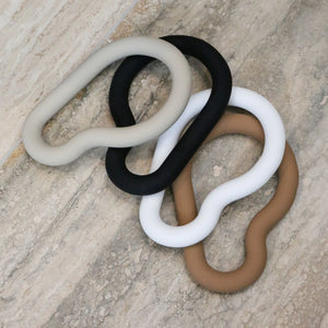 Curve Silicone Trivet | Sand by DESIGNSTUFF (curve-silicone-trivet-sand)