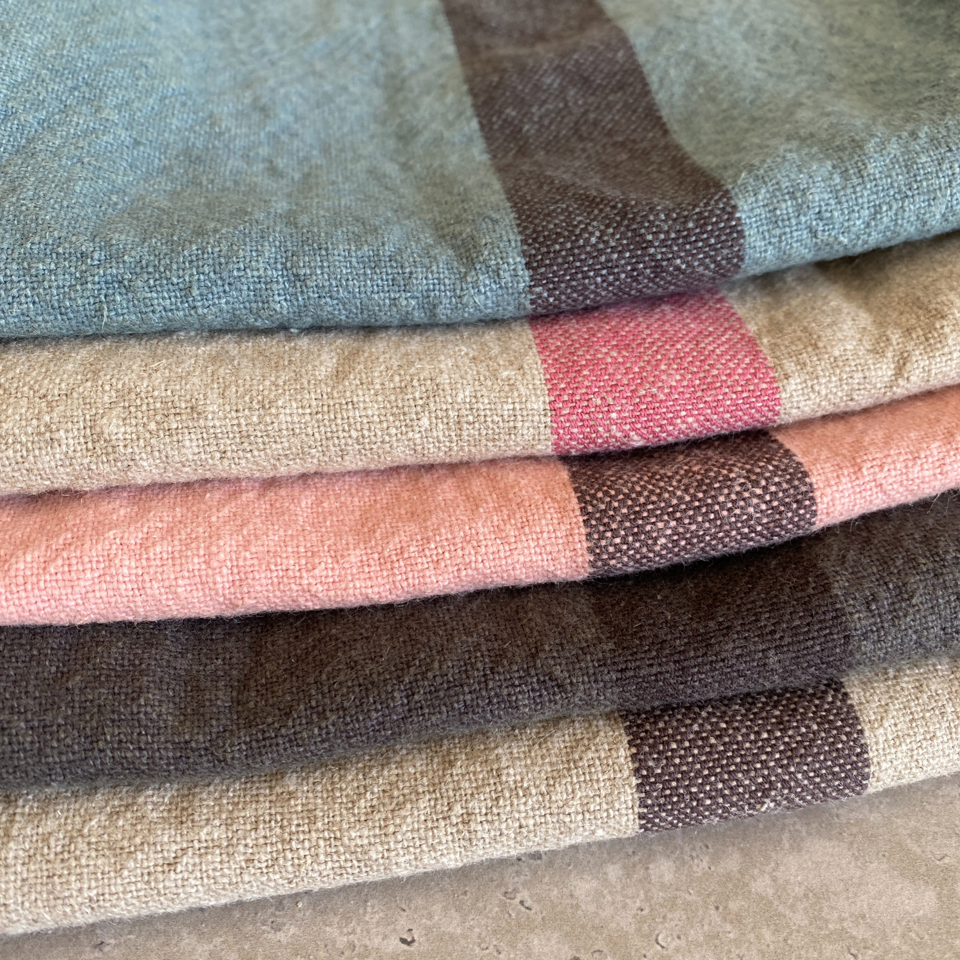 DOUDOU Tea Towel | Petale/Oxyde