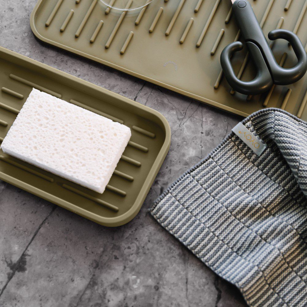 Sink Tray and Sponge Holder Silicone | Khaki by DESIGNSTUFF (sink-tray-and-sponge-holder-silicone-khaki-1)