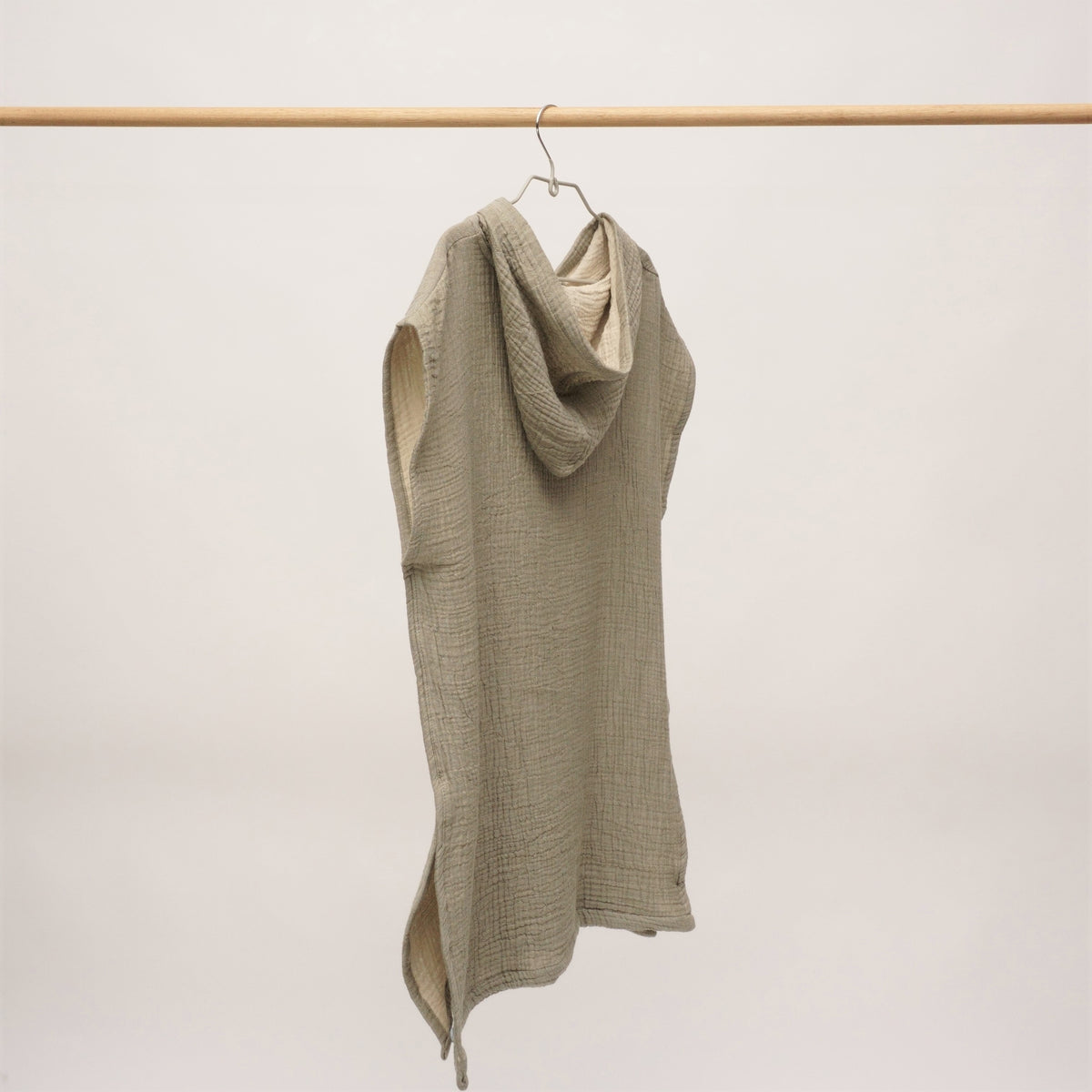 Flow Kids Poncho S/M | Olive Grey by ANZA TEXTILE COMPANY (anza-flow-kids-poncho-olive-grey-m-l)