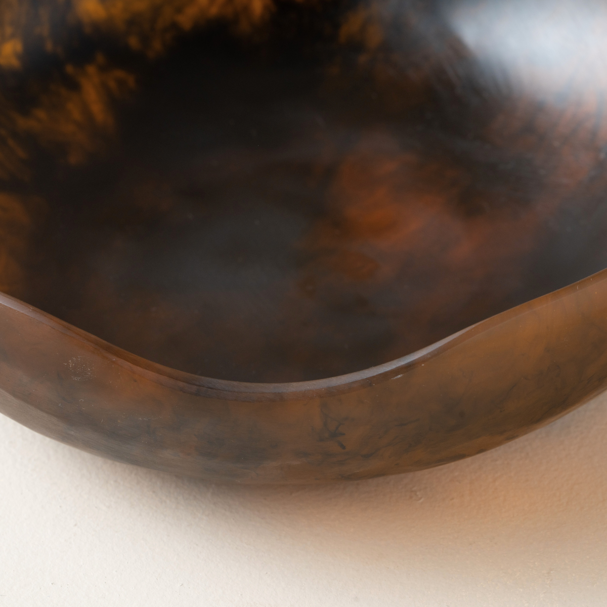 Flow Resin Salad Bowl L | Earth by SAARDÉ (flow-salad-bowl-l-earth)