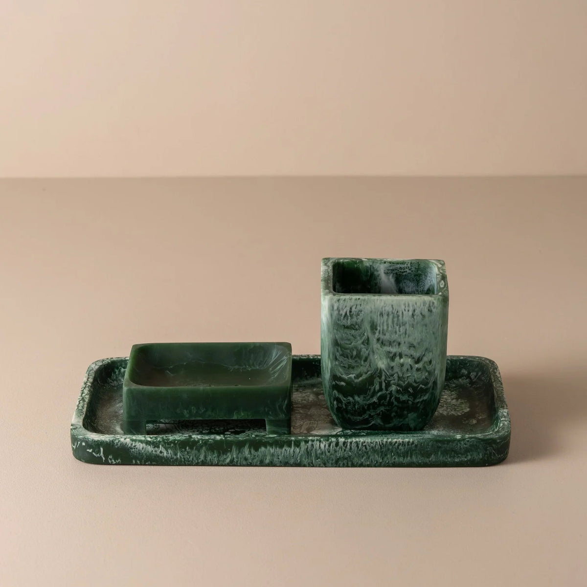 Flow Resin Toothbrush Holder | Dark Jade by SAARDÉ (flow-toothbrush-holder-earth)