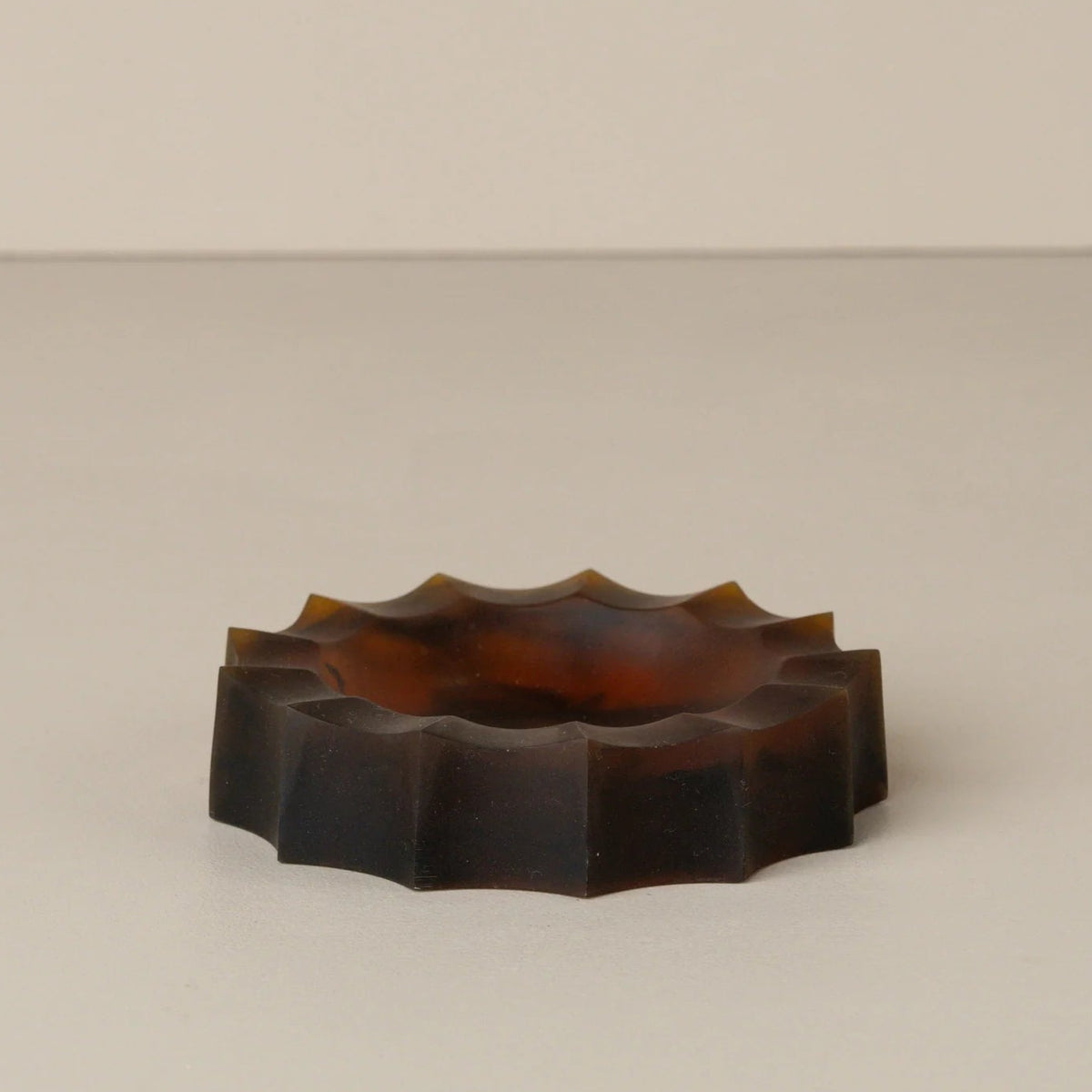 Flow Resin Sun Dish | Earth by SAARDÉ (flow-resin-sun-dish-earth)