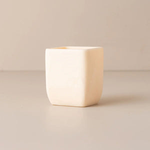 Flow Toothbrush Holder | Marshmallow by SAARDÉ (copy-of-saarde-flow-resin-toothbrush-holder-earth)