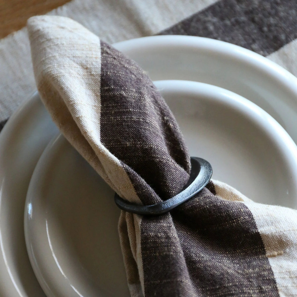 Flow Napkin Rings | Set 4 | Black Brass