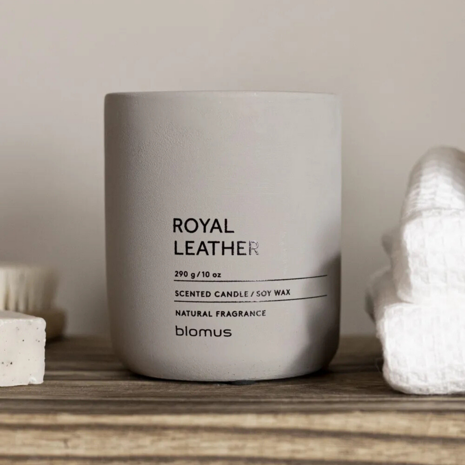 FRAGA Scented Candle L | Royal Leather by BLOMUS (blomus-fraga-scented-candle-royal-leather-large)