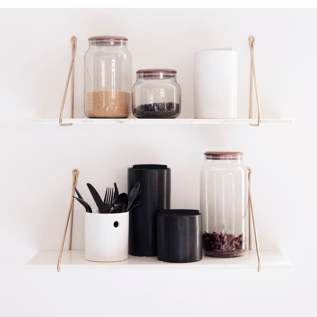 APART Brackets Set of 2 | Brass by HOUSE DOCTOR (house-doctor-brackets-apart-brass-cb0852)