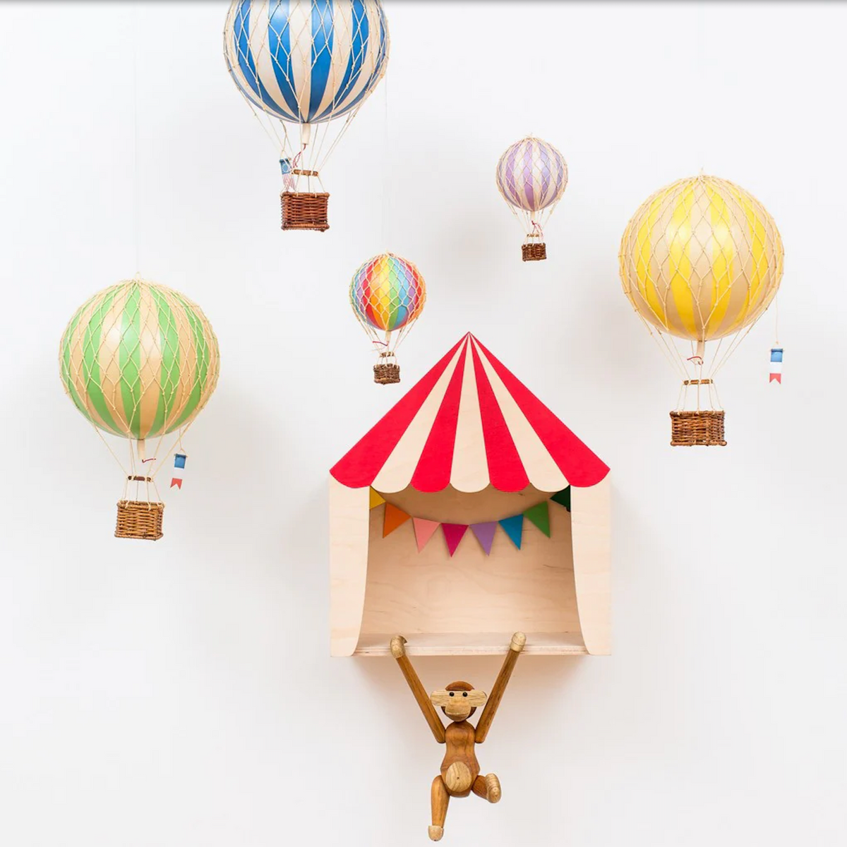 Model Hot Air Balloon M | Blue by AUTHENTIC MODELS (travels-light-true-red)