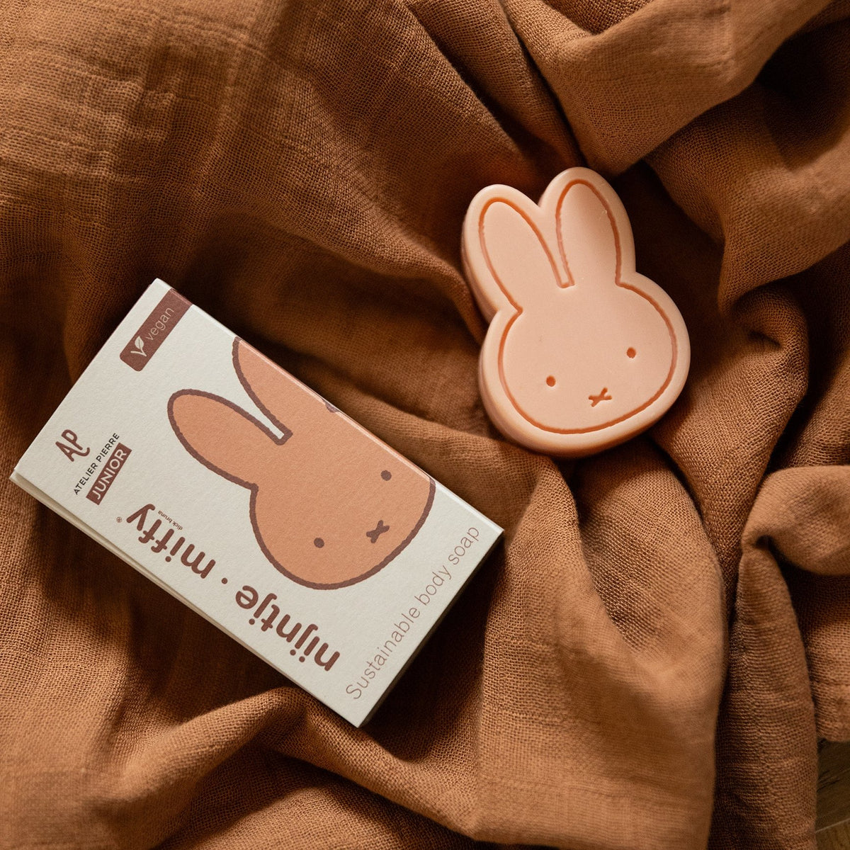 Miffy All in One Soap | POWDER by ATELIER PIERRE (miffy-powder-all-in-one-soap-red-berry-parfum-1)
