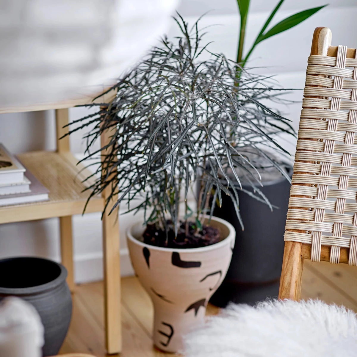 Mac Stoneware Flowerpot | Black by BLOOMINGVILLE (copy-of-beryl-flowerpot-blue-stoneware)