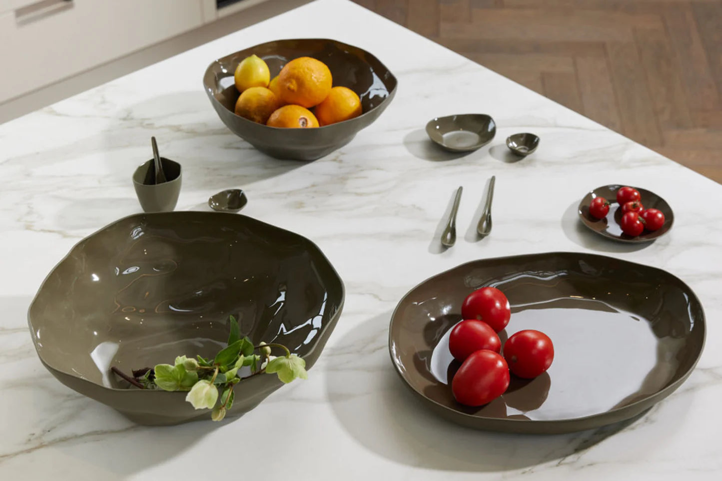 Haan Serving Bowl L | Olive