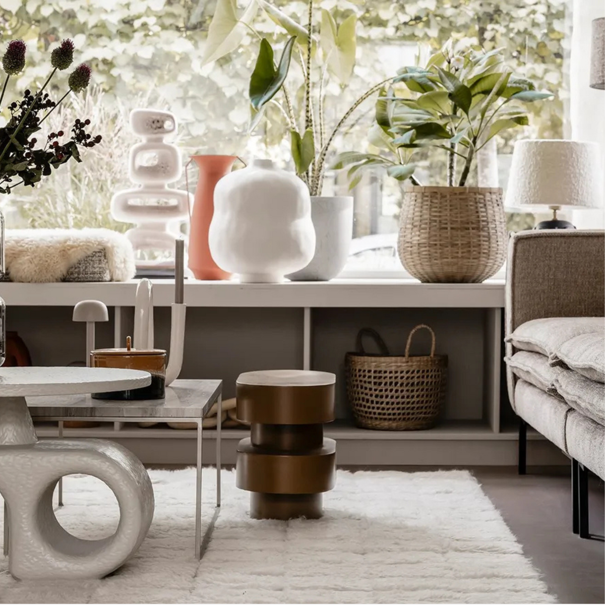 Side Table Ovaali | Golden Brown by URBAN NATURE CULTURE (side-table-ovaali-golden-brown)