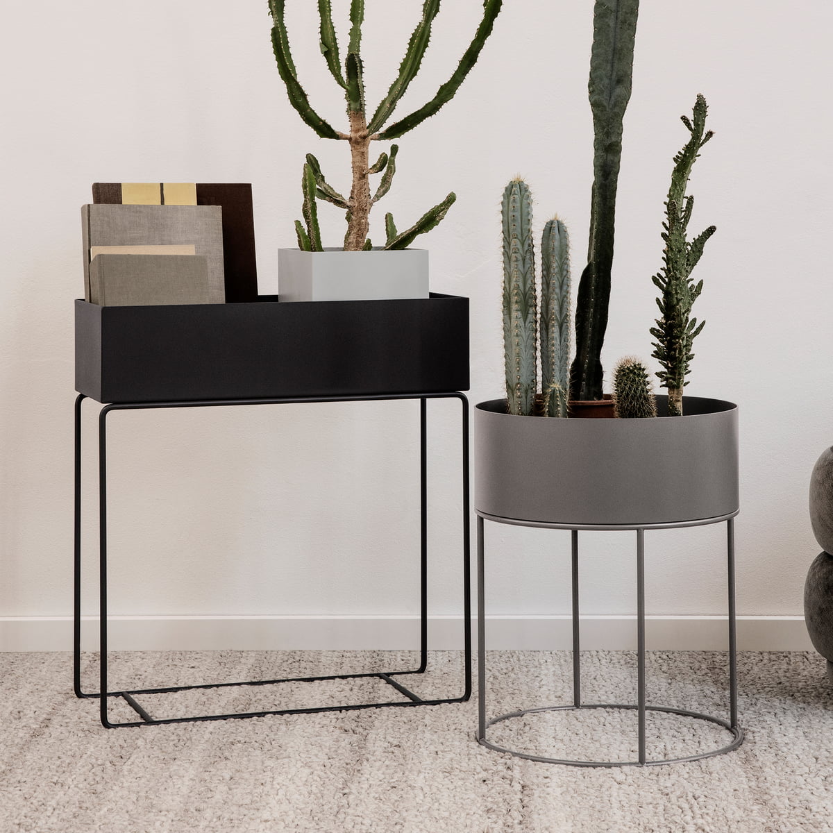Plant Box | Black by FERM LIVING (plant-box-light-grey-copy)
