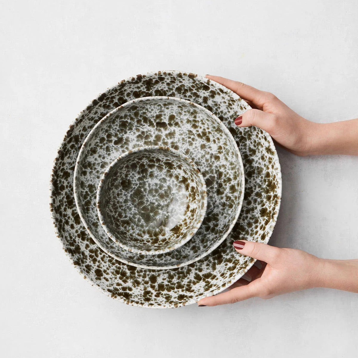 Tell Me More Rivoli Salad Bowl | Medium | Green Splatter