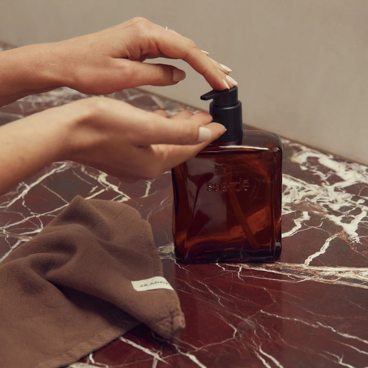 Hand and Body Wash | Istanbul | Amber by SAARDÉ (hand-body-wash-amber-istanbul)