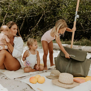 Beach Hauler Mesh Backpack | Pandanus