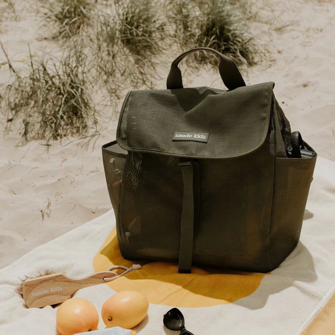 Beach Hauler Mesh Backpack | Pandanus