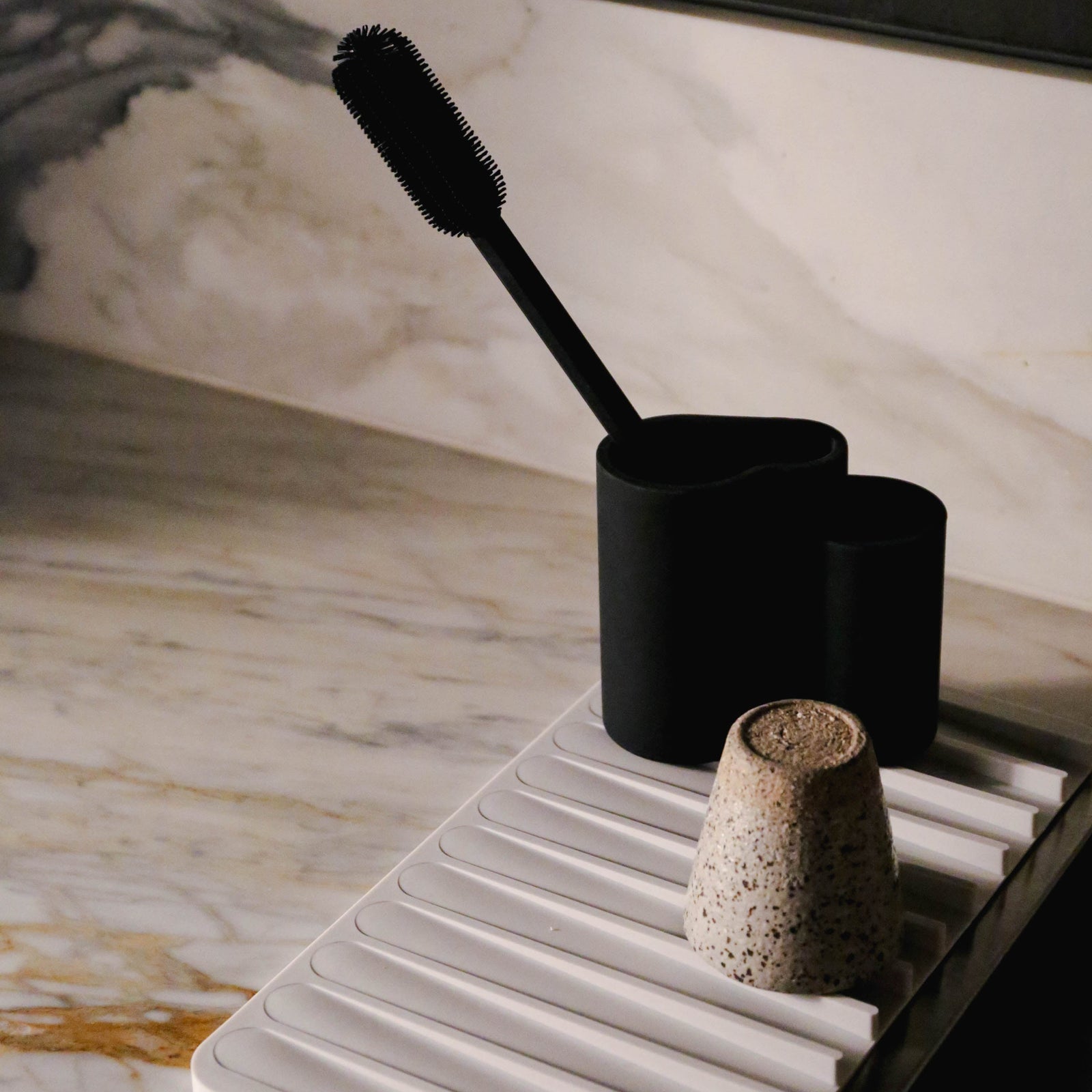 Store All Holder | Black by DESIGNSTUFF (all-cutlery-drainer-holder-black)