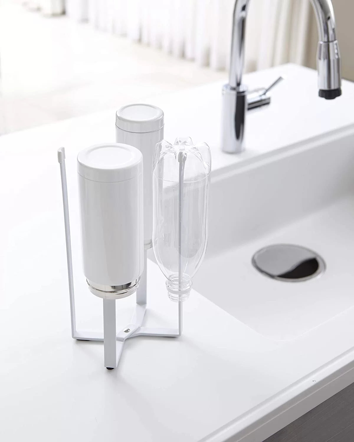 Tower Collapsible Bottle Stand | White by Yamazaki (tower-collapsible-bottle-stand-white)