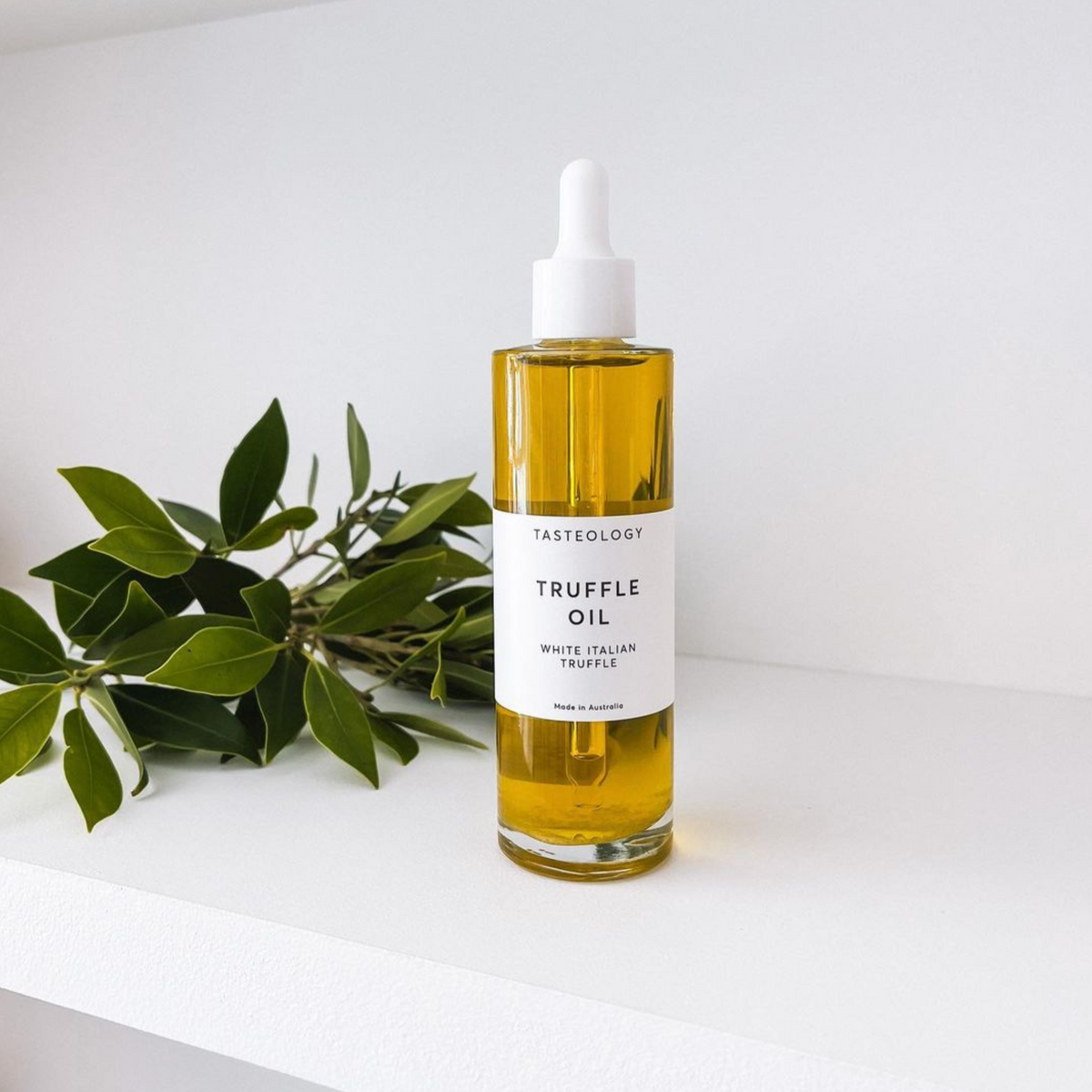 Chilli & Truffle Oil Duo by TASTEOLOGY (oil-duo-set-chilli-truffle)