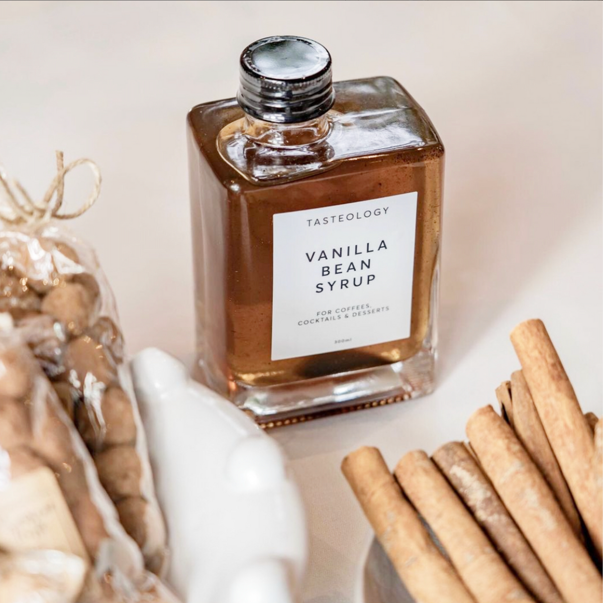 Vanilla bean syrup by TASTEOLOGY (vanilla-bean-syrup)