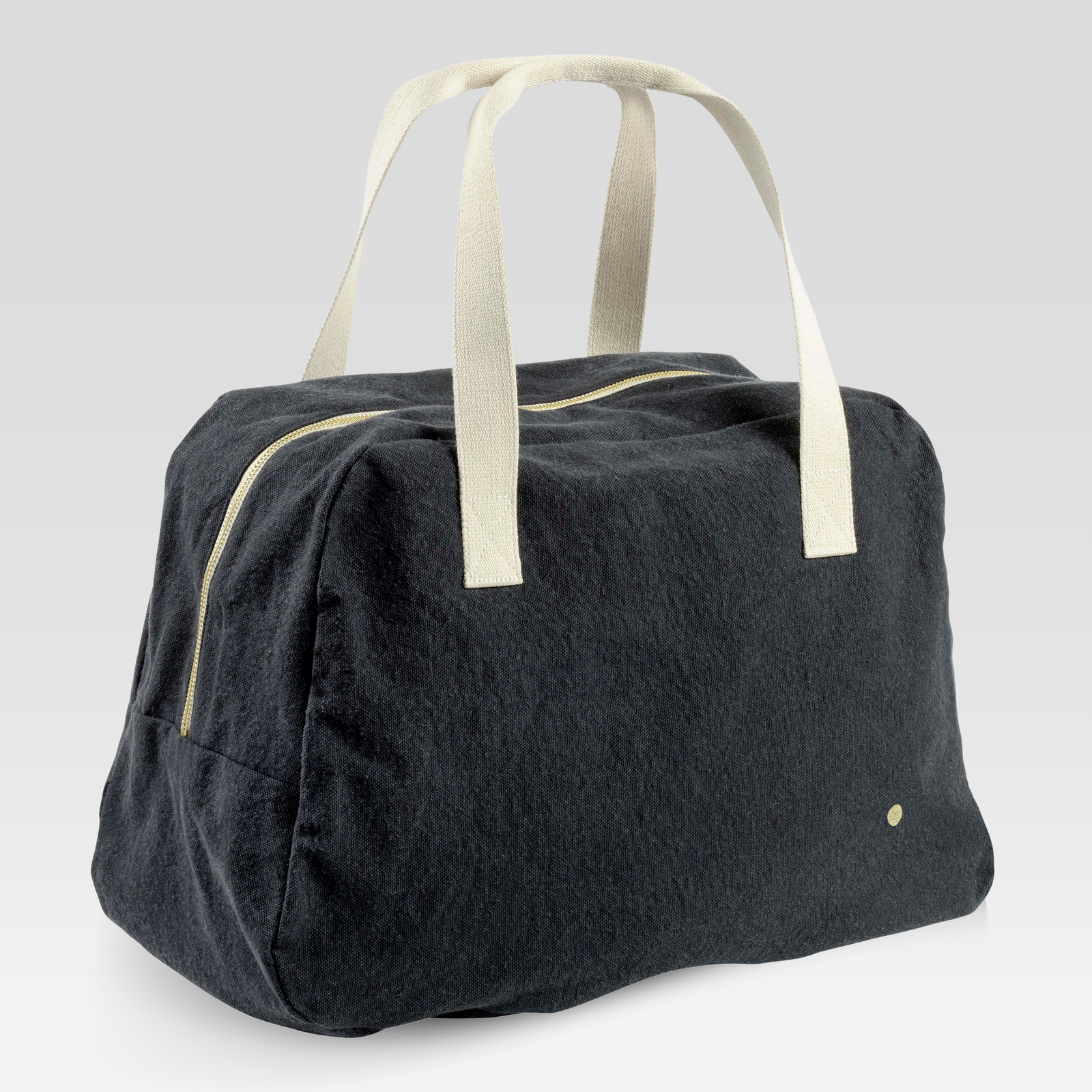 Weekend Bag | Caviar by La Cerise Sur Le Gateau (la-cerise-sur-la-gateau-weekend-bag-iona-caviar)