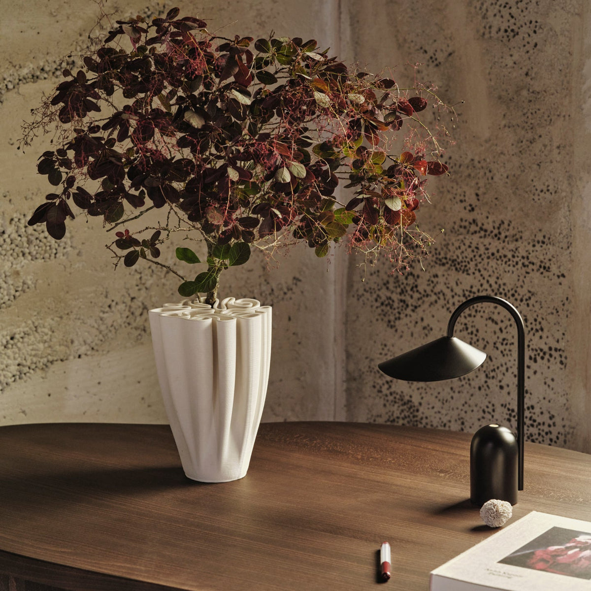 Arum Portable Lamp | Dark Chocolate