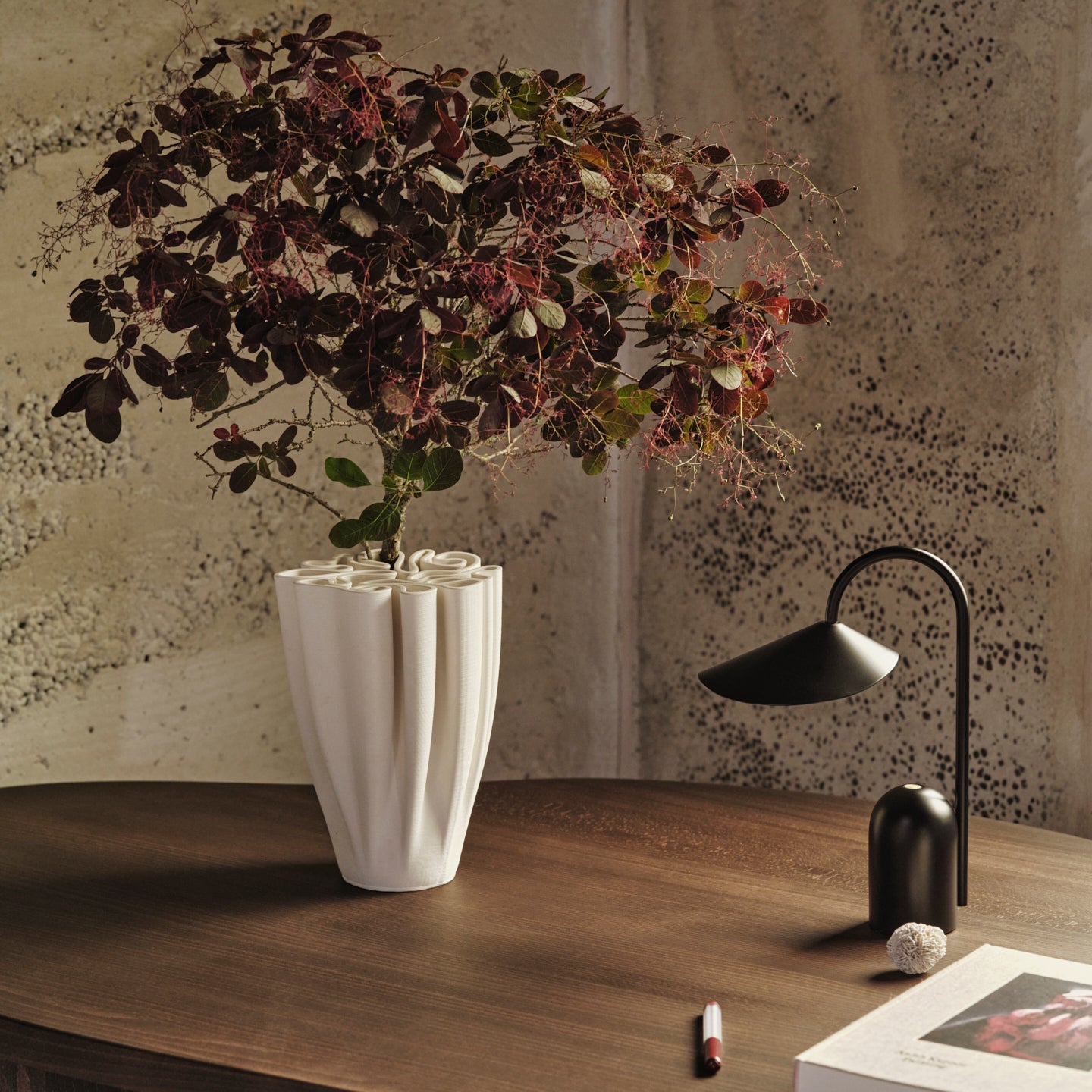 Arum Portable Lamp | Dark Chocolate