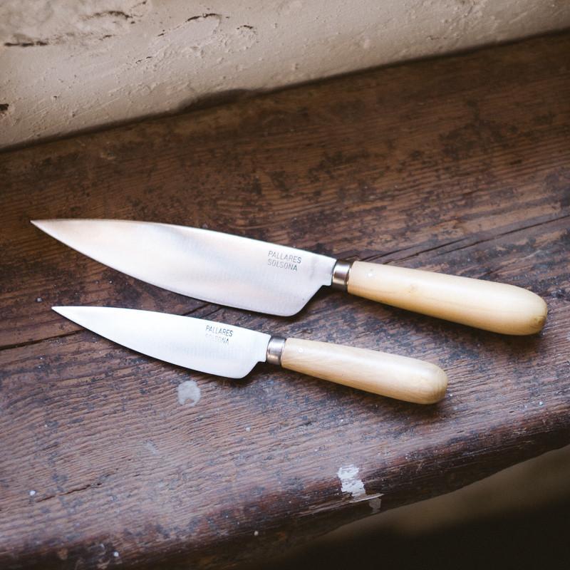 Boxwood Carbon Steel Knife | 22cm by PALLARÈS (pallares-kitchen-knife-set-8cm-11cm-carbon-steel-1)