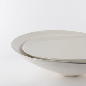 LOTUS CURVED PLATTER 38cm | WHITE