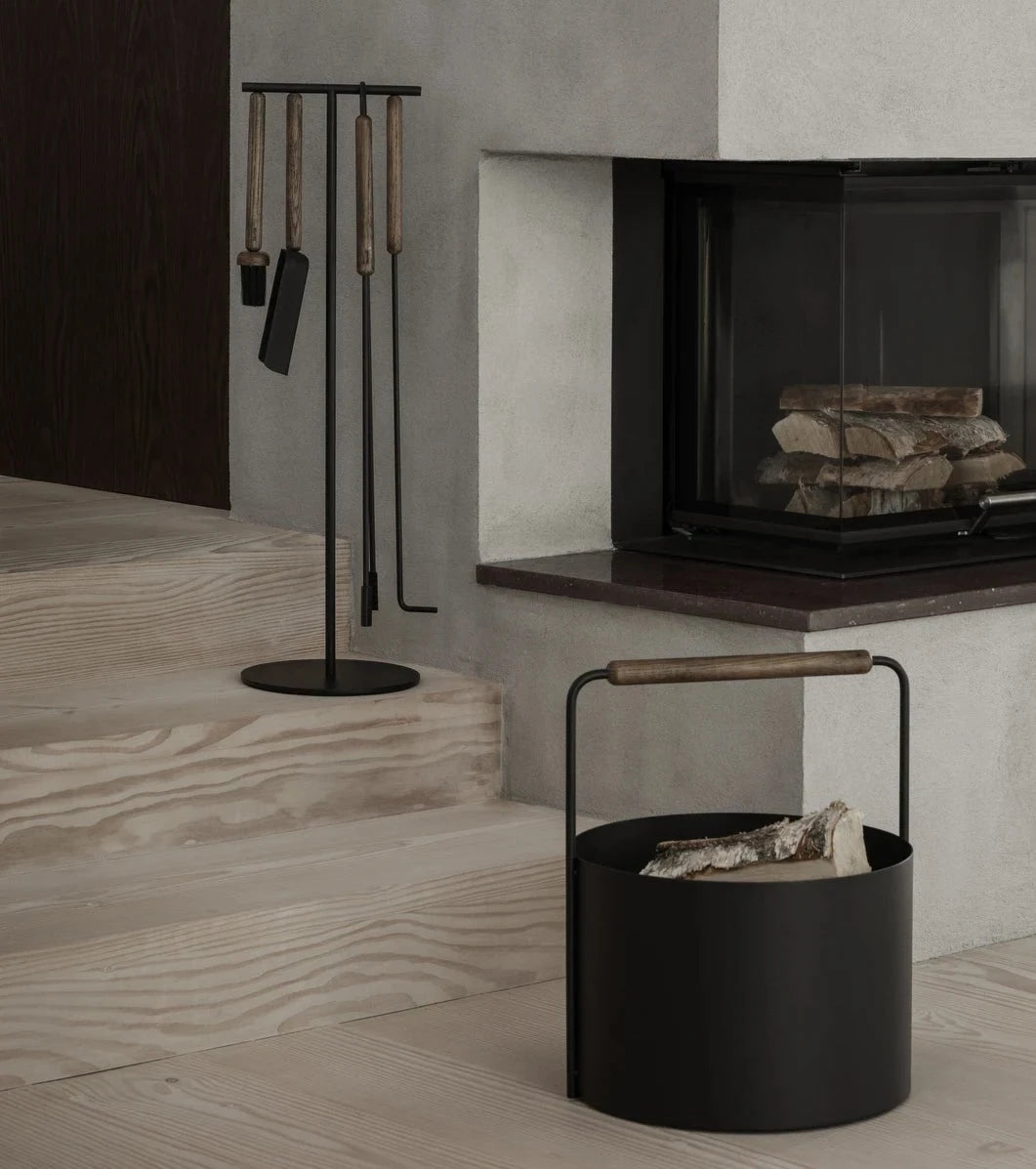 ASHI 5 Piece Standing Fireplace Tool Set in Oak Design