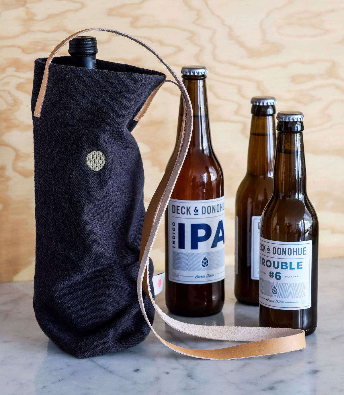 Bottle Bag Iona Caviar by La Cerise Sur Le Gateau (la-cerise-sur-la-gateau-bottle-bag-iona-caviar)