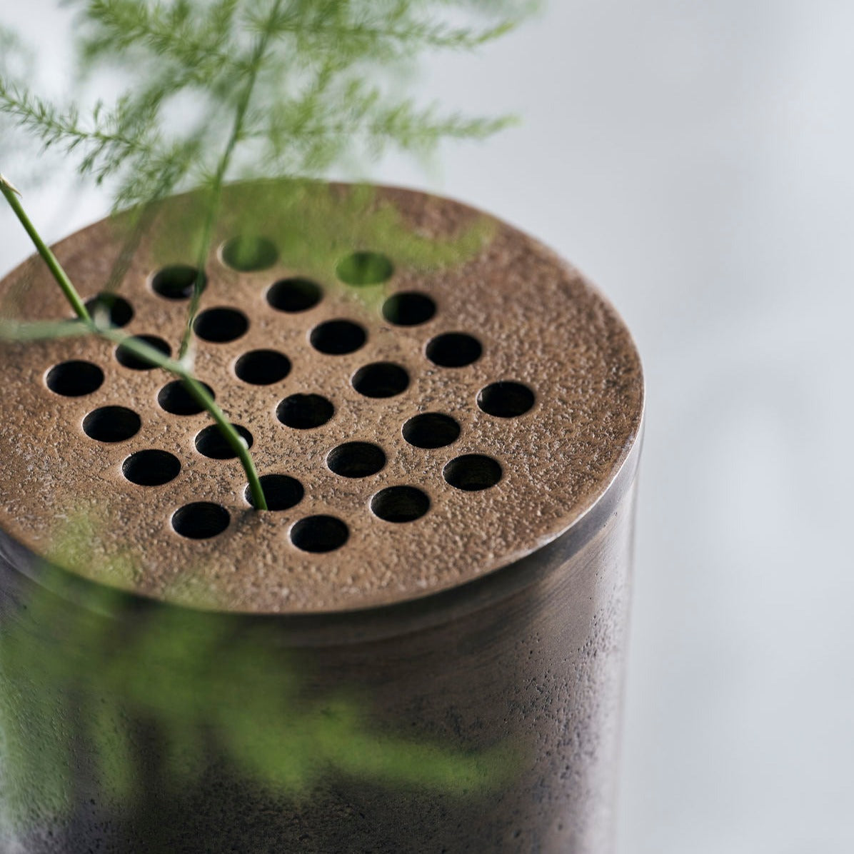 FLOW Vase | Antique Brass by HOUSE DOCTOR (house-doctor-vase-flow-antique-brass)