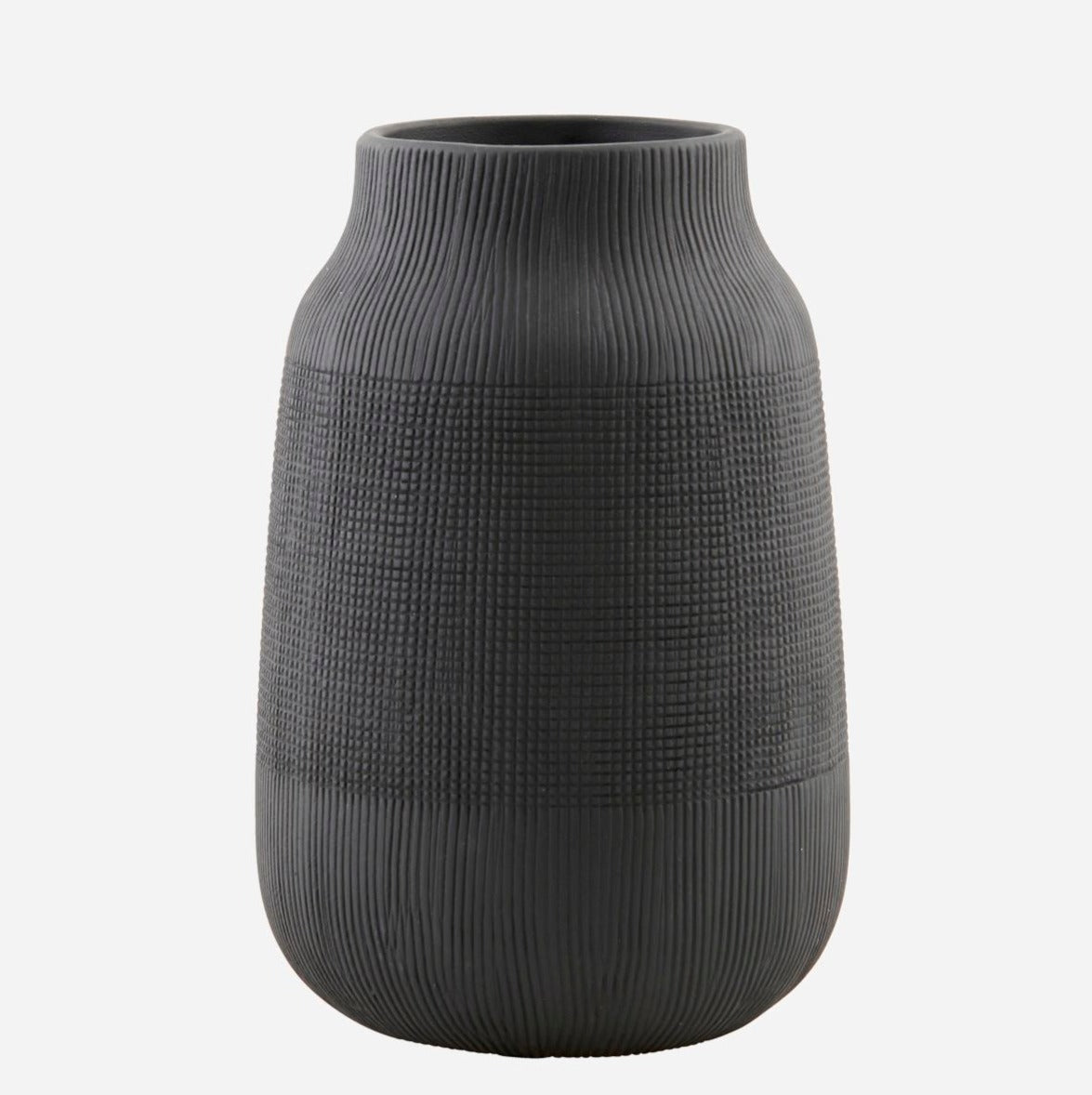 GROOVE Vase 22cm | Black by HOUSE DOCTOR (house-doctor-vase-groove-black-dp0341)