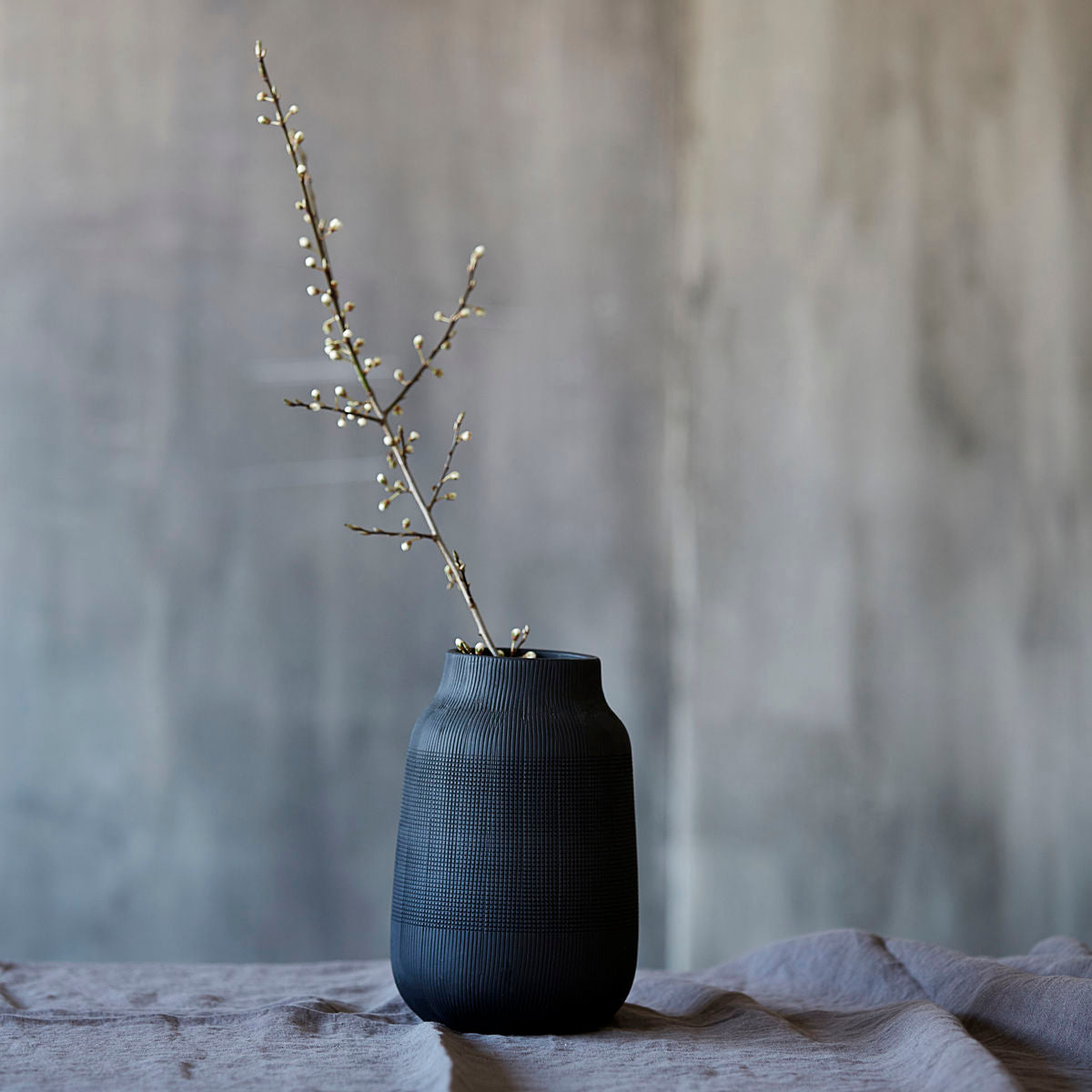 GROOVE Vase 22cm - Black