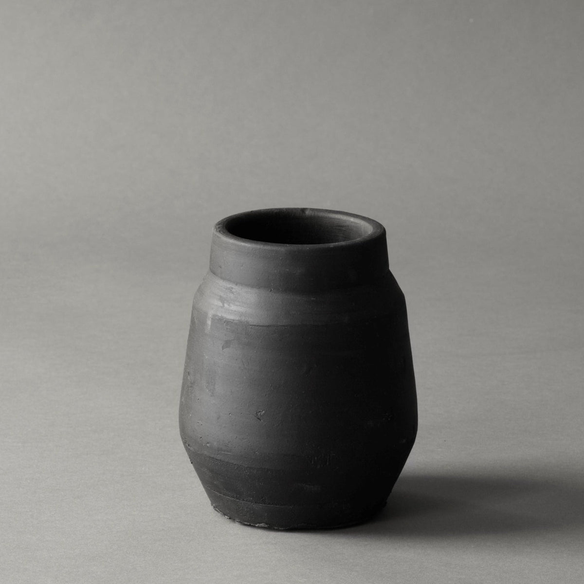 Hero Pot S | Black by TELL ME MORE (tell-me-more-hero-pot-size-small)