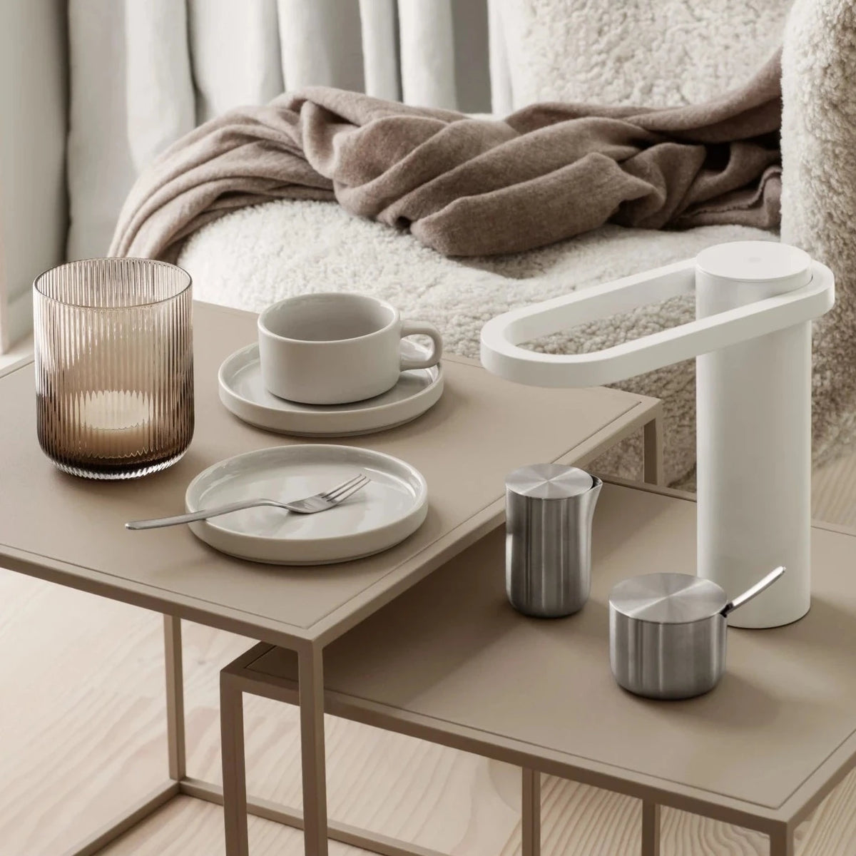 HOOP Mobile LED Lamp | White by BLOMUS (blomus-hoop-mobile-led-lamp-white)