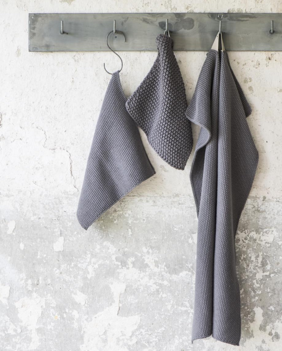 MYNTE Kitchen Towel | Dark Grey by IB LAURSEN (ib-laursen-towel-mynte-dark-grey-knitted)
